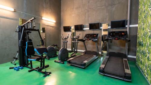 Athens Mosaico Suites & Apartments - image 2