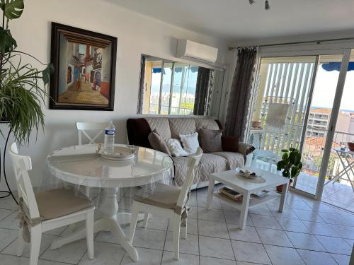 Charmant Appartement de 42 m a 200 m de la Plage near Pizza Johnny