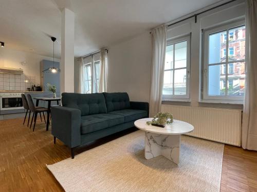 Zentrales Innenstadt Studio mit Garage