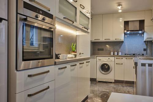 Stunning Apartment in Bebek - Manolya8, Istanbul (photo 10)