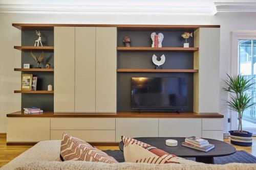 Stunning Apartment in Bebek - Manolya8, Istanbul (photo 5)