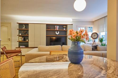 Stunning Apartment in Bebek - Manolya8, Istanbul (photo 3)