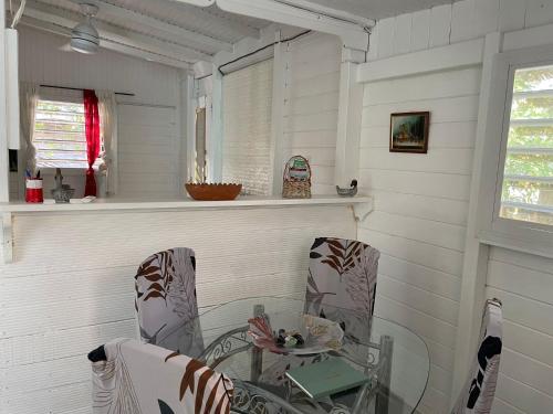 La Prairie, maison bois in Sainte Rose