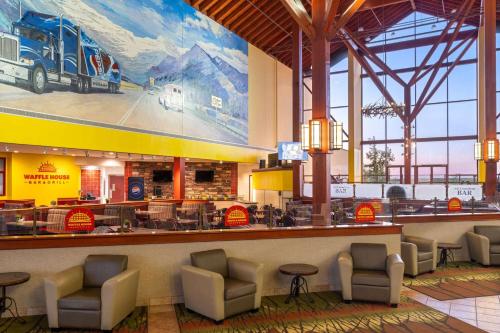 Étterem, Super 8 By Wyndham Sherwood Park/Edmonton Area in Sherwood Park
