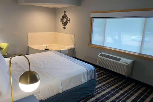 AmericInn by Wyndham Chanhassen - image 10