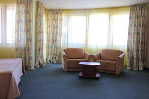 Hotel Grand - image 9