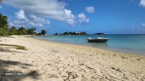 Cosey flat in Perybere - Grand Baie Mauritius.