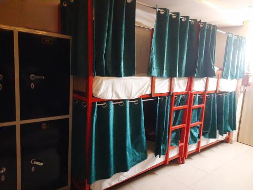 Male Dormitory Room image 10
