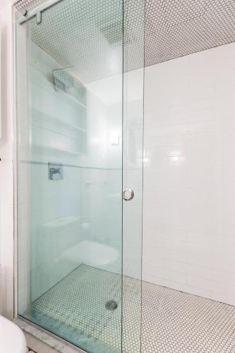 2 bedrooms with one private bathroom in lovely home, New York (fotografie 6)