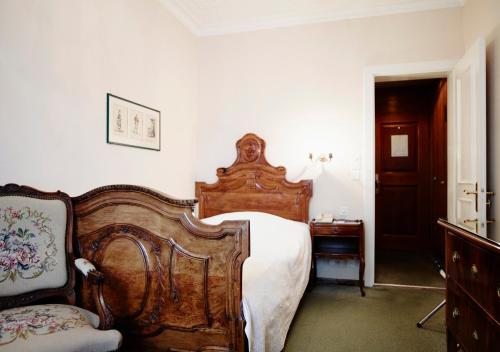 Economy Single Room image 2