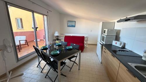 keuken, Duplex vue mer - 150m de la plage in Agde