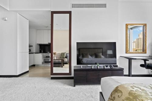 Amazing 1 Bd Marina View LLC, Dubai (photo 3)