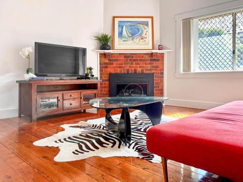 Family retreat with free parkings close to station - image 9