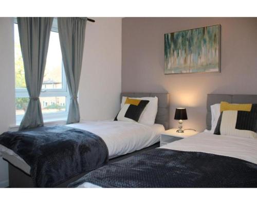 A Comfortable Nest for Contractors or Families - sleeps 8 in Chesterton