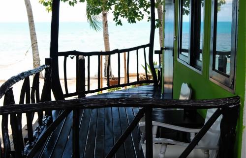 Double Room with Sea View image 1