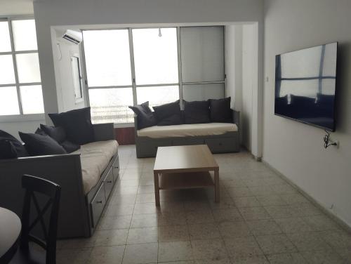 Fasilitas, Apartemen 60 m² dengan 1 kamar tidur dan 1 kamar mandi pribadi di Promenade Selatan (A 5 mn de la plage) in Netanya