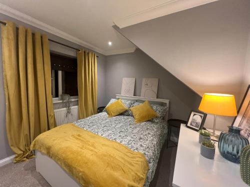 Two Bedroom Flat in London - image 7