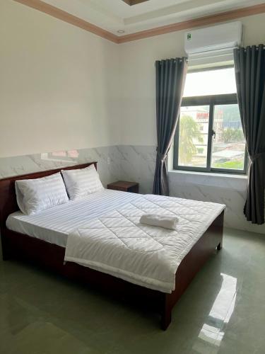 Toan Phat Hotel Dốc Lếch