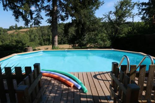 Grange La Rouge - gîte Corrèze (Grange La Rouge - gite Correze) in Ayen (Limousin)