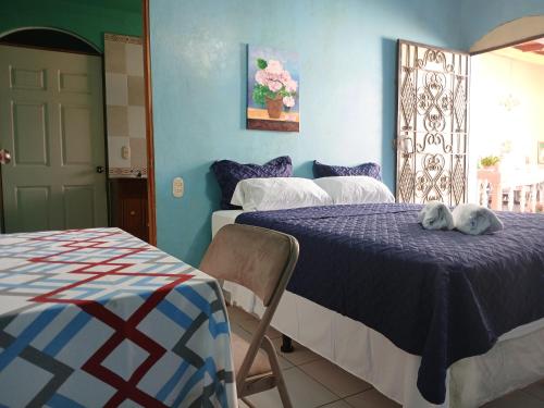 Casa y Galeria de arte, Suchitoto in ซูชิโตโต