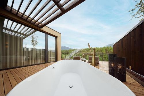 SEEHOF nature retreat in Naz-Sciaves