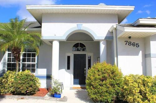 Golf course view & heated pool home