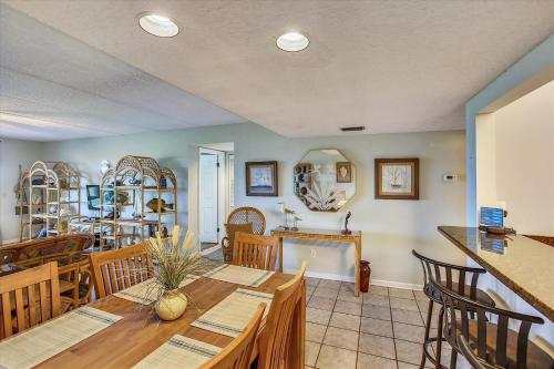 Coastal Bliss Sea Proximity & Free Tickets in St. Augustine, USA