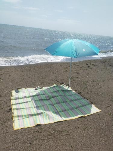 Beach Escape 2 Beachfront w Private Pool, Candelaria