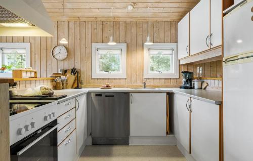 Kitchen, Holiday Home Thomas Winthersvej in Hals