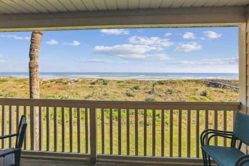 Oceanfront 3BR Condo with Amenities in St. Augustine, USA