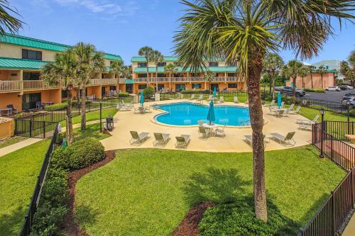 Oceanfront 3BR Condo with Amenities in St. Augustine, USA