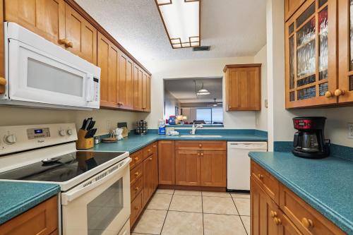 Oceanfront 3BR Condo with Amenities in St. Augustine, USA
