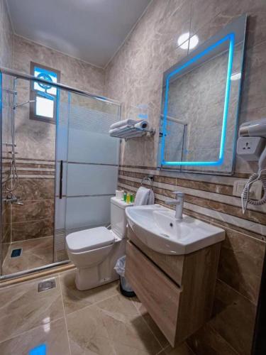Double Room image 2