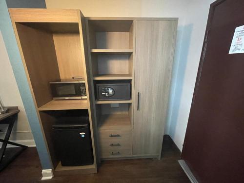 OYO Hotel Columbia SC Northeast - image 11