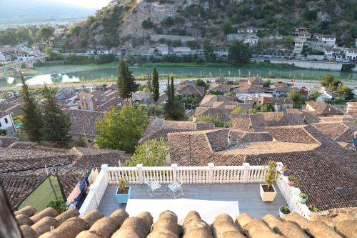 Villa Elena Gorice, Berat