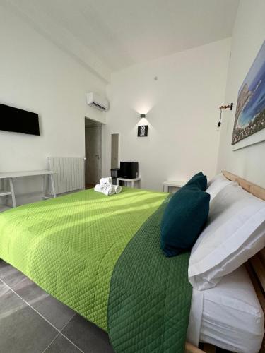 Double Room with Private Bathroom image 7