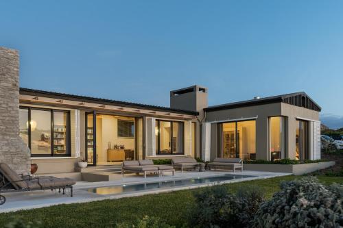 Romansbaai Collection in Birkenhead
