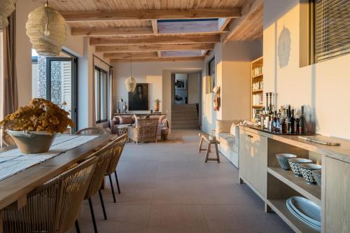 Romansbaai Collection in Birkenhead