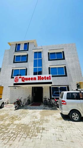 Hotel The Queen
