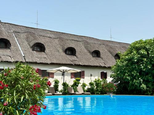 The Houses of History - anno 1830 in ทิฮานี่