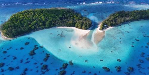 Mara'ai le spot Tubuai, Chambre Triple Deluxe Mahu SDB Privée avec piscine (Mara'ai le spot Tubuai, Chambre Triple Deluxe Mahu SDB Privee avec piscine) in Ausztrál-szigetek