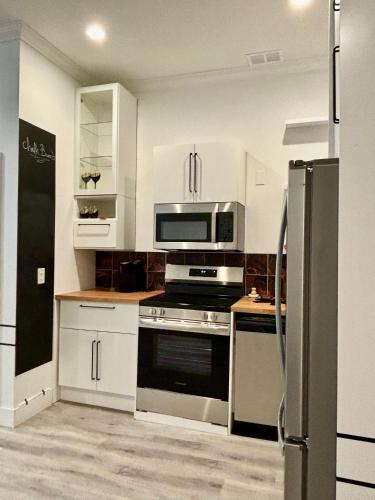 Beautiful Modern Muse with all you need within and around in Soulard, USA