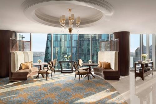 Executive King Room, Executive lounge access, Guest room image 7