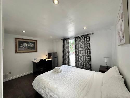 Riverwood Home - three bedrooms in Mississauga, Canada