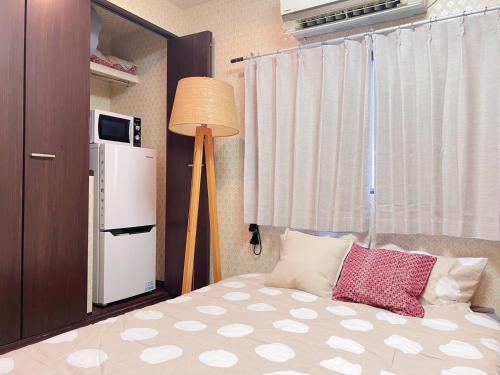 room detail thumbnail 2