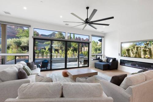Sedona Luxury Mountain views, HotTub, Rooftop Deck