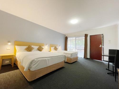 Golden Chain Country Plaza Motel Halls Gap in Grampians