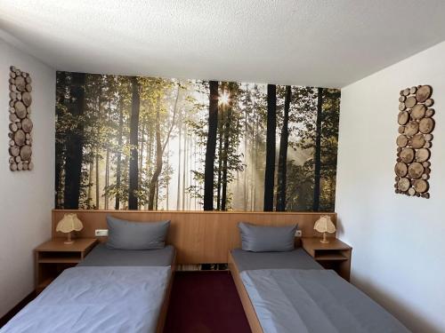 2 twin beds