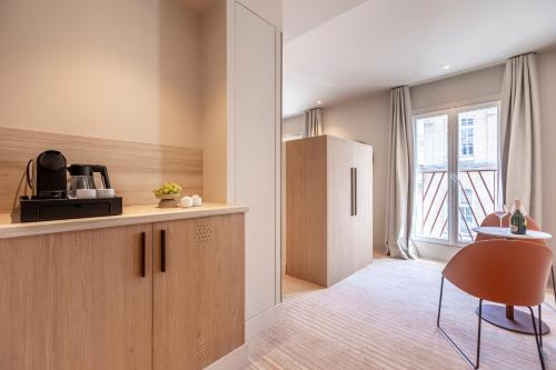 Suites FL By Sweett - image 10