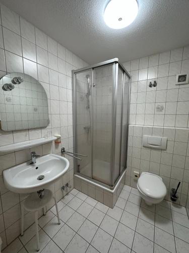 2 twin beds